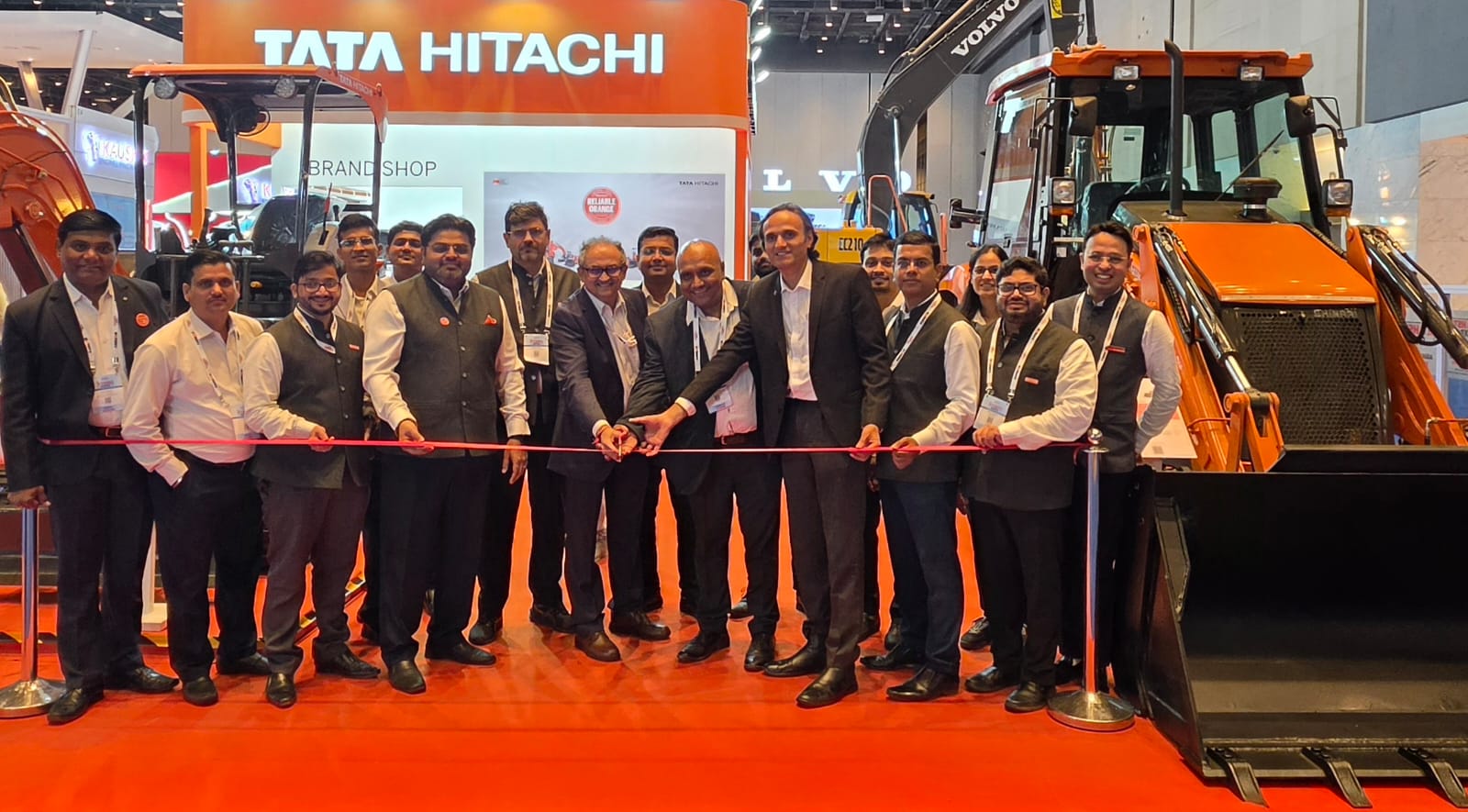Tata Hitachi Showcases New NX30 and SHINRAI Prime with MagnumRock-breaker attachment at RAHSTA EXPO 2026