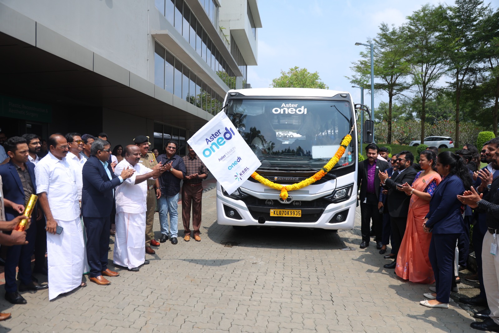 Aster Medcity Launches Aster OneDi Chartered Feeder Service Connecting Aster Community with Metro and Bus Stations Across Kochi