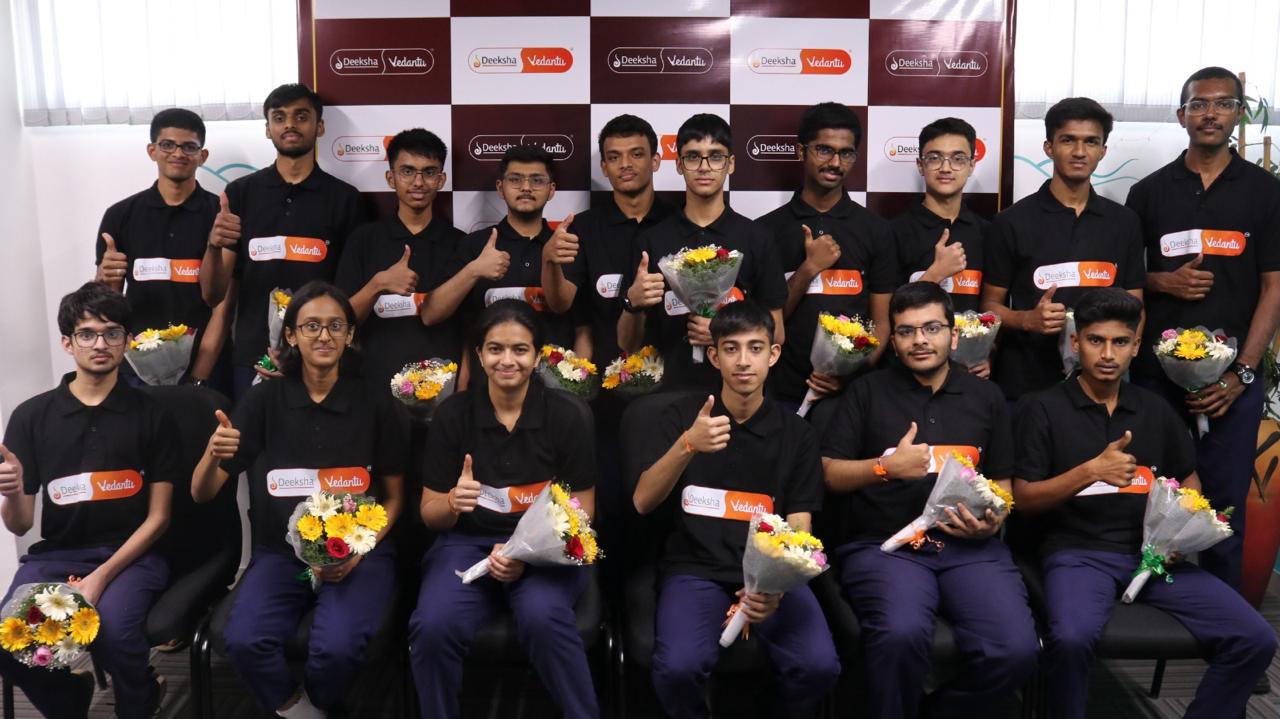 49 Deeksha Vedantu Students Crack JEE Advanced 2026  3 in Top 500, Cementing Karnataka's Most Trusted IIT Pipeline