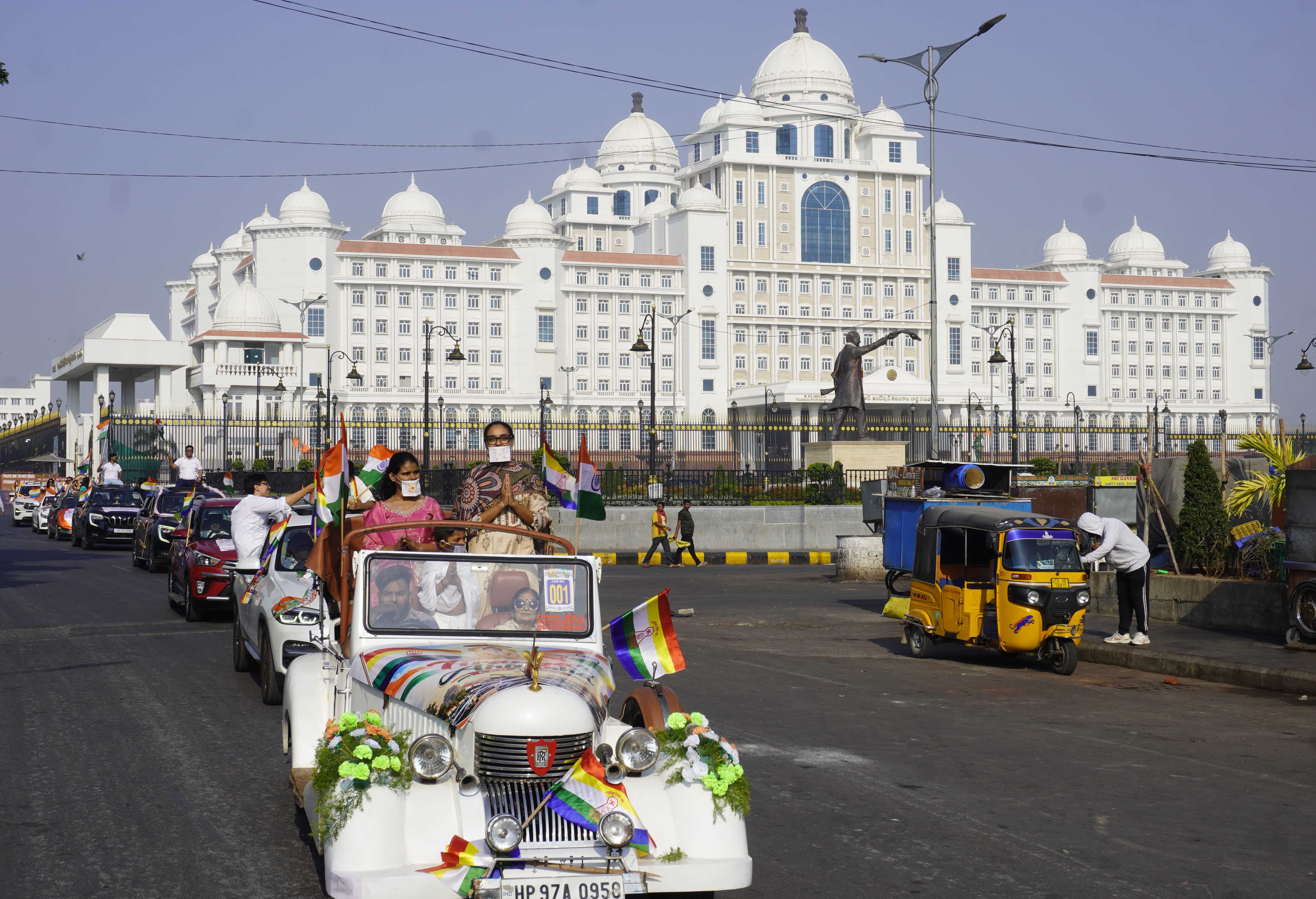 A Rally for Unity: 187 Cars Celebrate Patriotism Through Tiranga Ahimsa Initiative