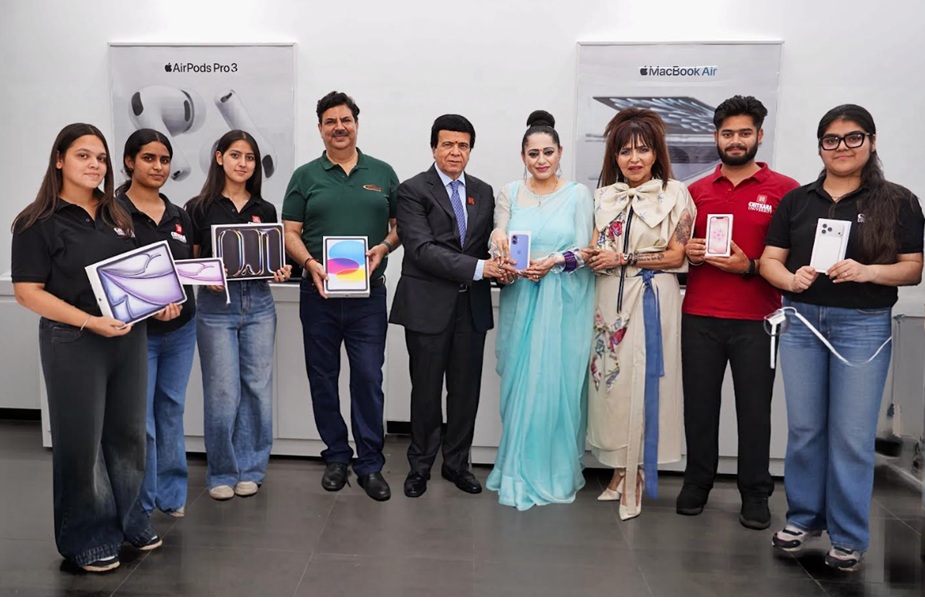 Chitkara University Launches North India's First Apple-powered Campus Experience Centre in Collaboration with Radius Systems  